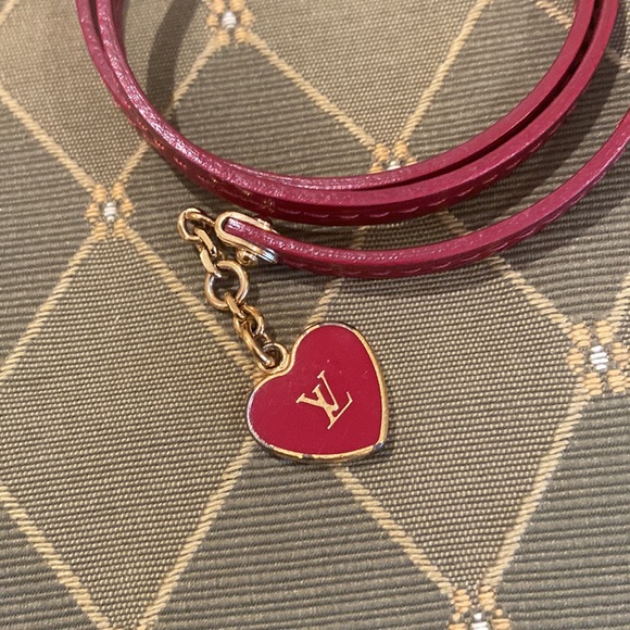 Authentic Louis Vuitton bracelet - Picture 4 of 9